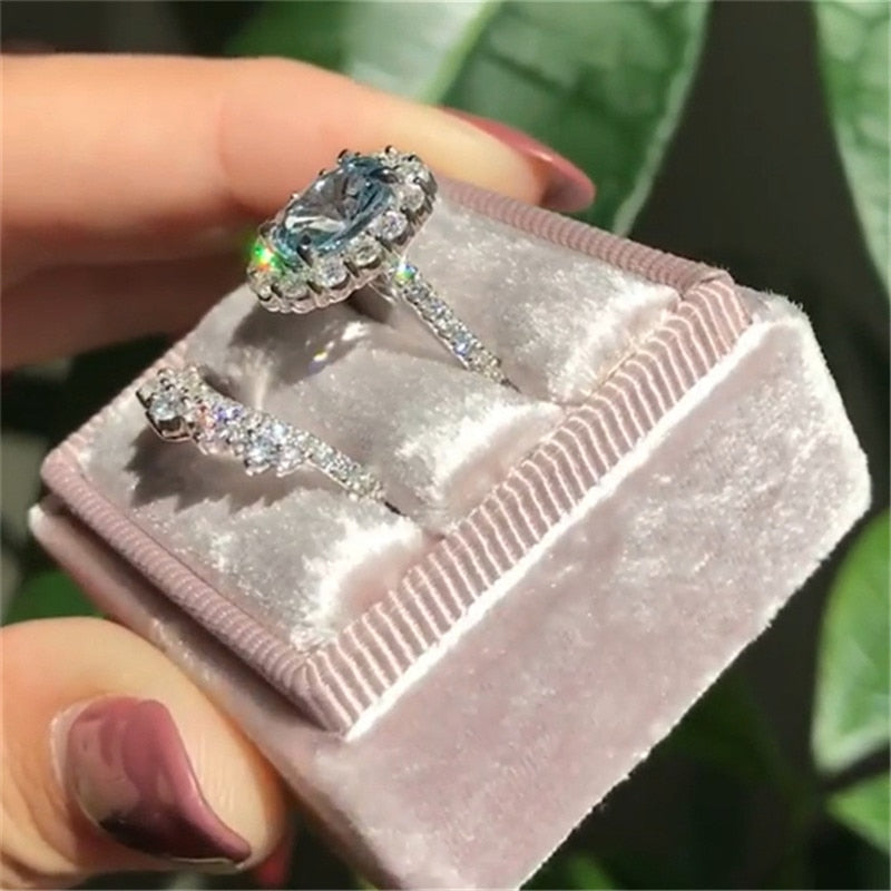 2pcs / set Vintage Oval Cut Natural Crystal Engagement Ring