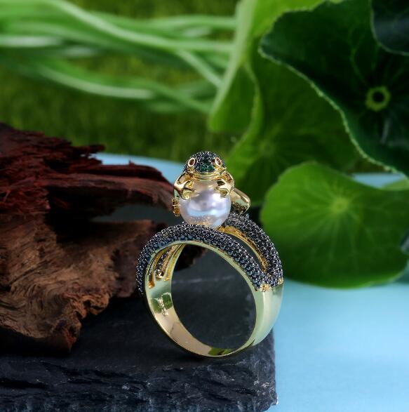 Frog Golden Toad Pearl Ring