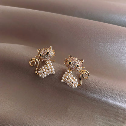 Cat Pearl Earrings